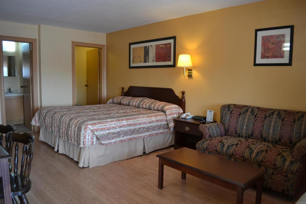 Deluxe Inn And Suites Уэслако Экстерьер фото